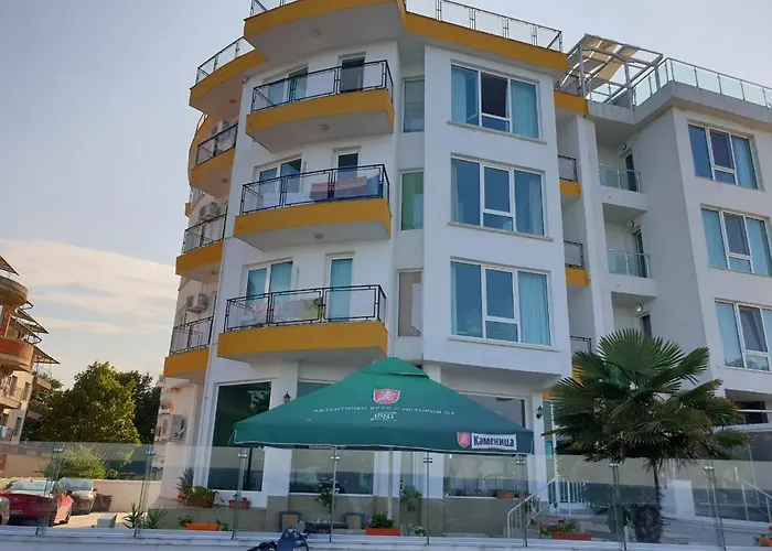 Хотел семеен елит 2*