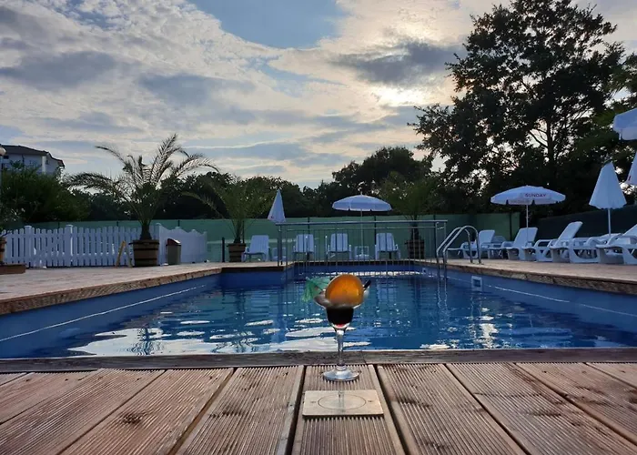 Хотел семеен елит Китен