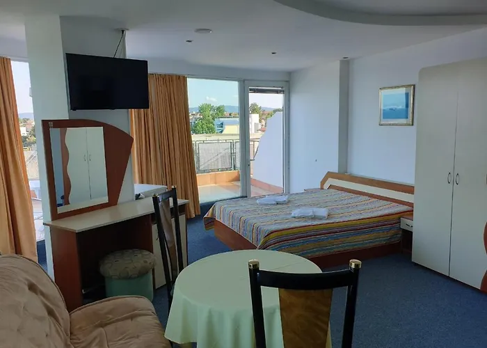 ホテル Family Elit キテン