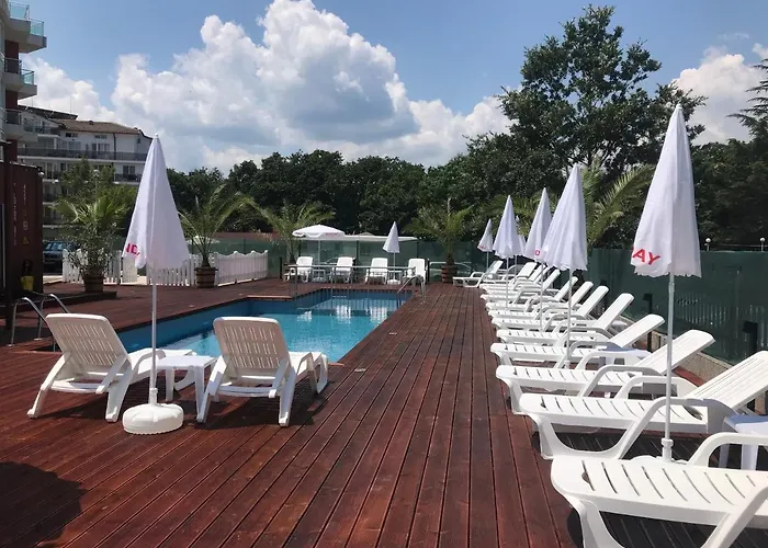 ホテル Family Elit