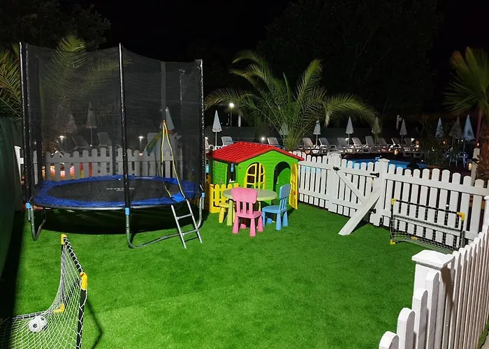 Family Elit ホテル